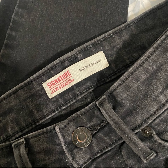 Stratus Levi’s jeans size 4 - Picture 4 of 4